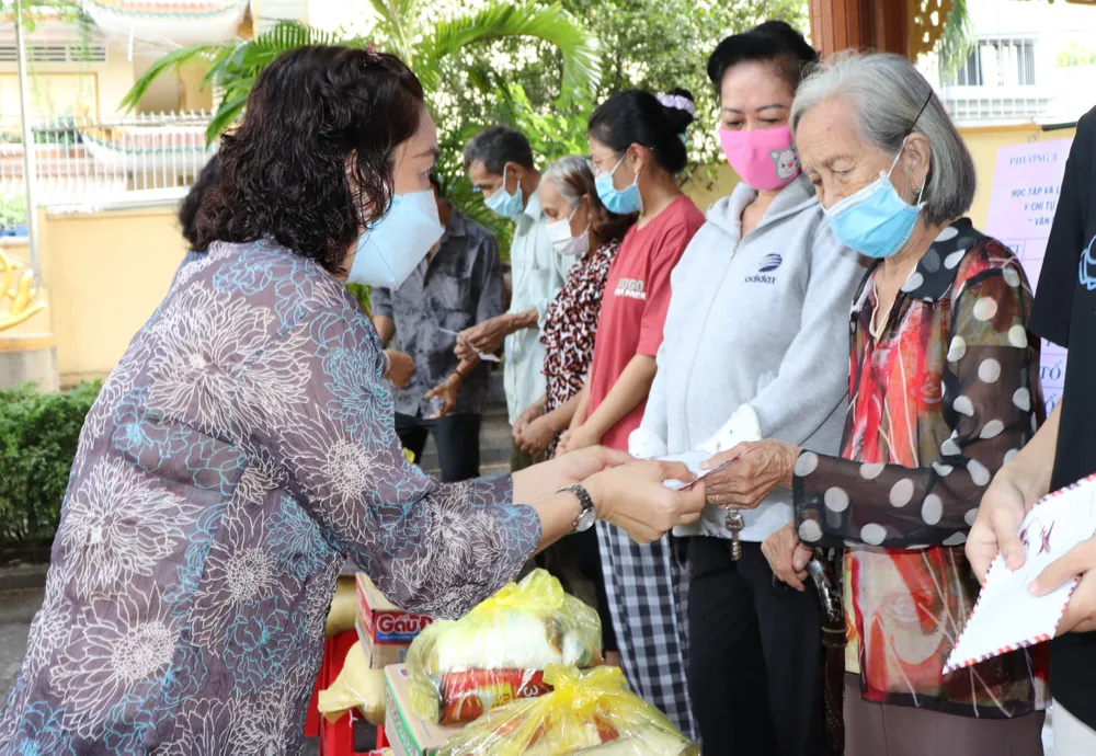 Ra mắt không gian văn hoá Hồ Chí Minh trong cơ sở tôn giáo ảnh 2