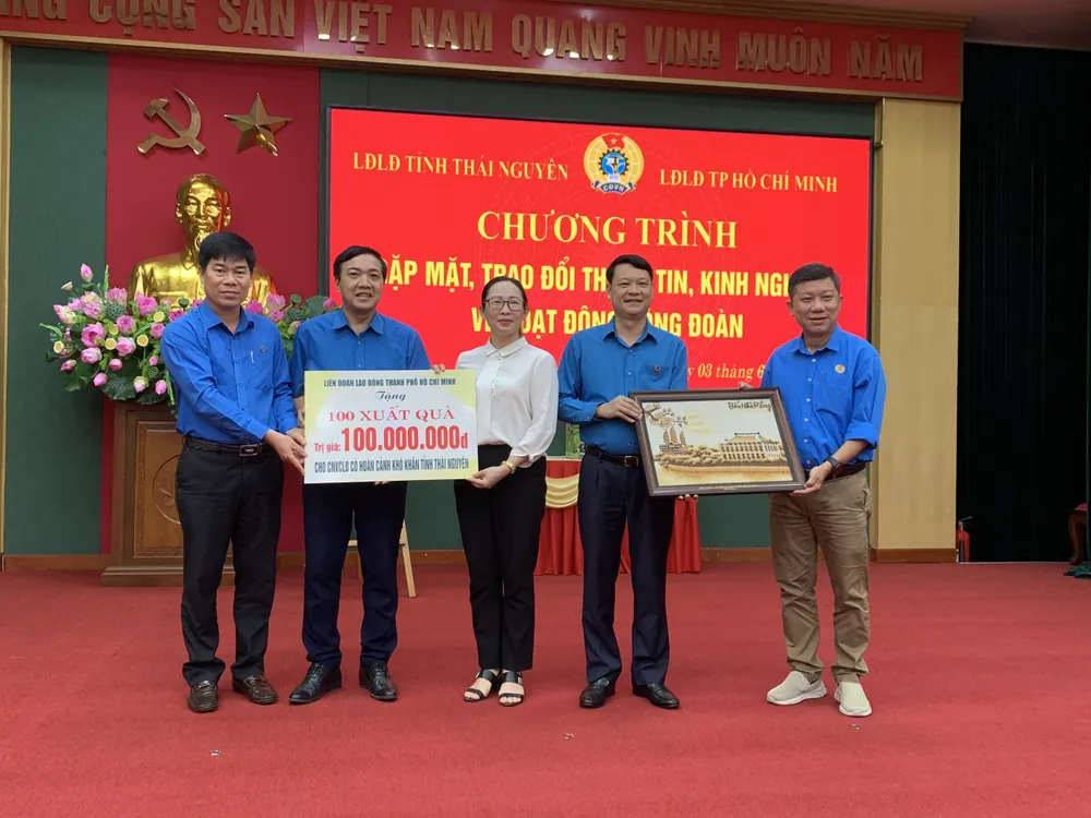 Cần thêm hoạt động chăm lo đời sống vật chất, tinh thần người lao động ảnh 1