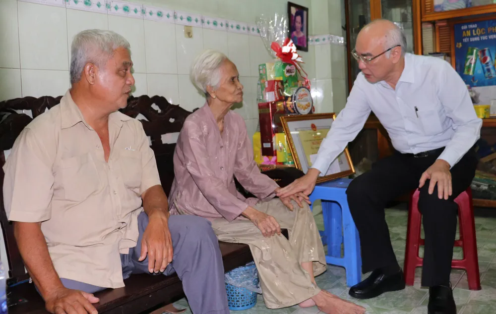 Cảm ơn những hy sinh, cống hiến của người cao tuổi tiêu biểu ảnh 1