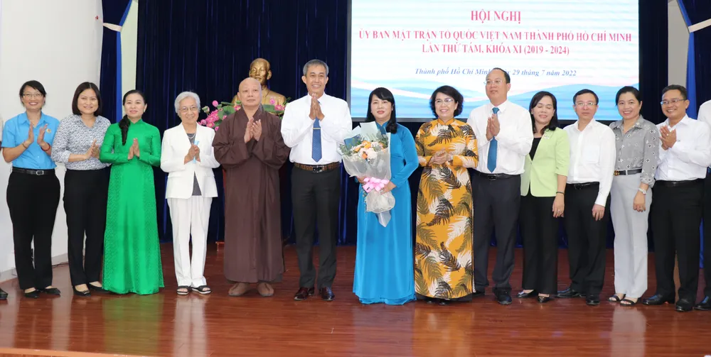 Đồng chí Trần Kim Yến giữ chức vụ Chủ tịch Ủy ban MTTQ Việt Nam TPHCM ảnh 3