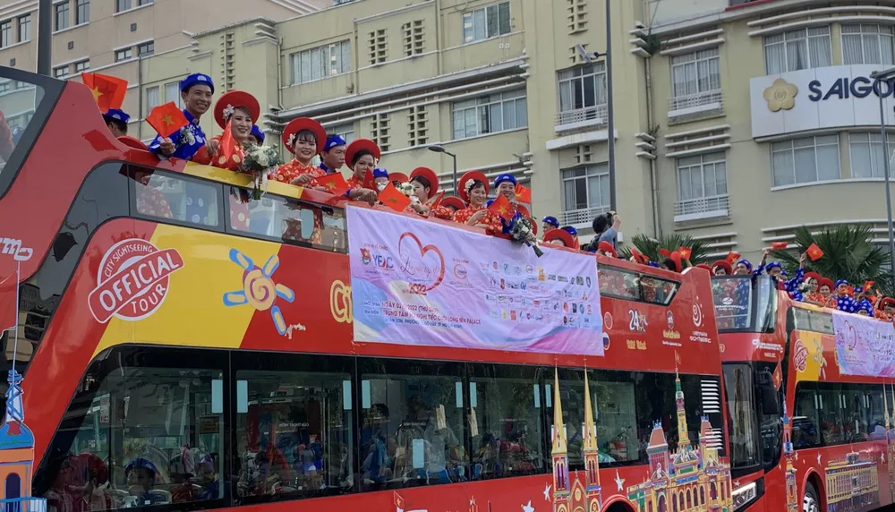 TPHCM: 100 đôi thanh niên công nhân nên duyên trong ngày Tết Độc lập ảnh 4