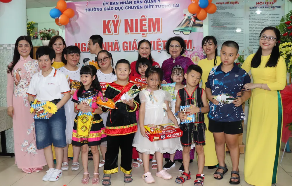 Trân quý sự khổ nhọc của các giáo viên trường chuyên biệt ảnh 1