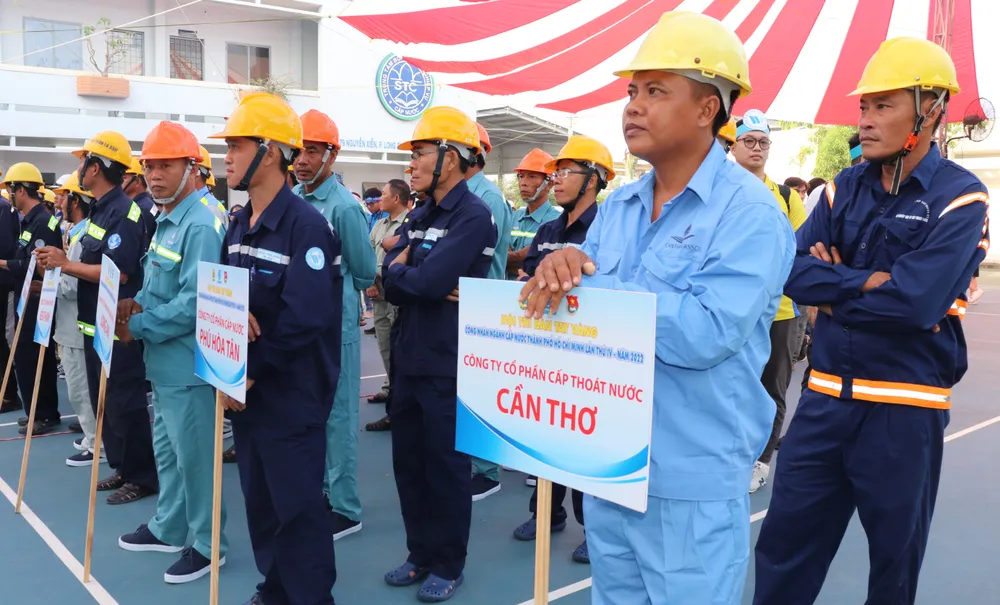 Trao giải hội thi Bàn tay vàng ngành cấp nước ảnh 1