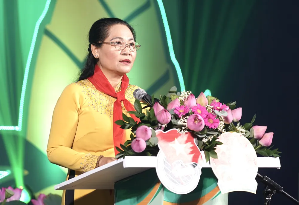 Đồng chí Nguyễn Thị Lệ phát biểu tại chương trình. Ảnh: HOÀNG HÙNG