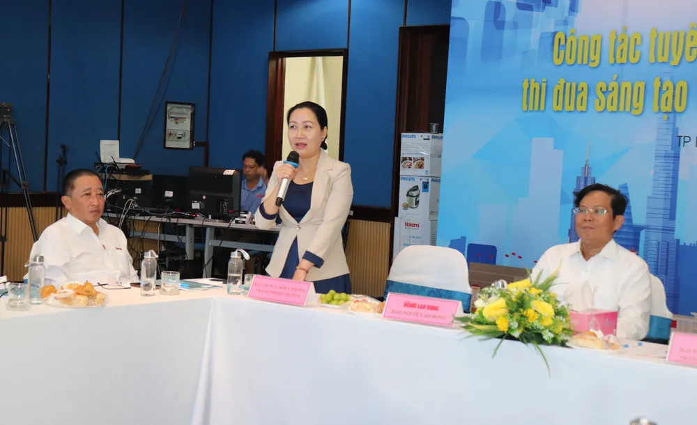 Các đại biểu tham dự thảo luận ngày 26-9