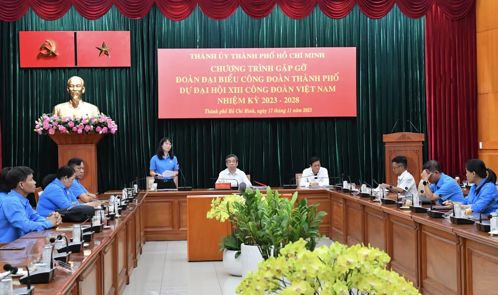 Các đại biểu Công đoàn TPHCM dự Đại hội XIII Công đoàn Việt Nam tại buổi gặp mặt. Ảnh: VIỆT DŨNG