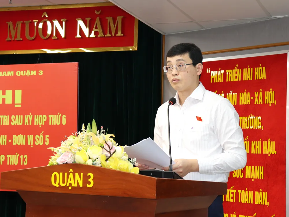 ĐB Đỗ Đức Hiển ghi nhận ý kiến và trả lời một số vấn đề đến cử tri quận 3 ĐB Đỗ Đức Hiển ghi nhận ý kiến và trả lời một số vấn đề đến cử tri quận 3