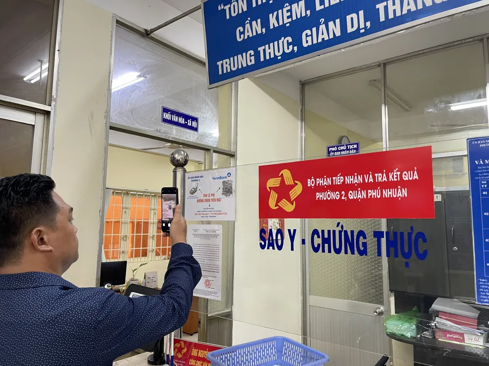 thanh toan ko dung tien mat.jpg