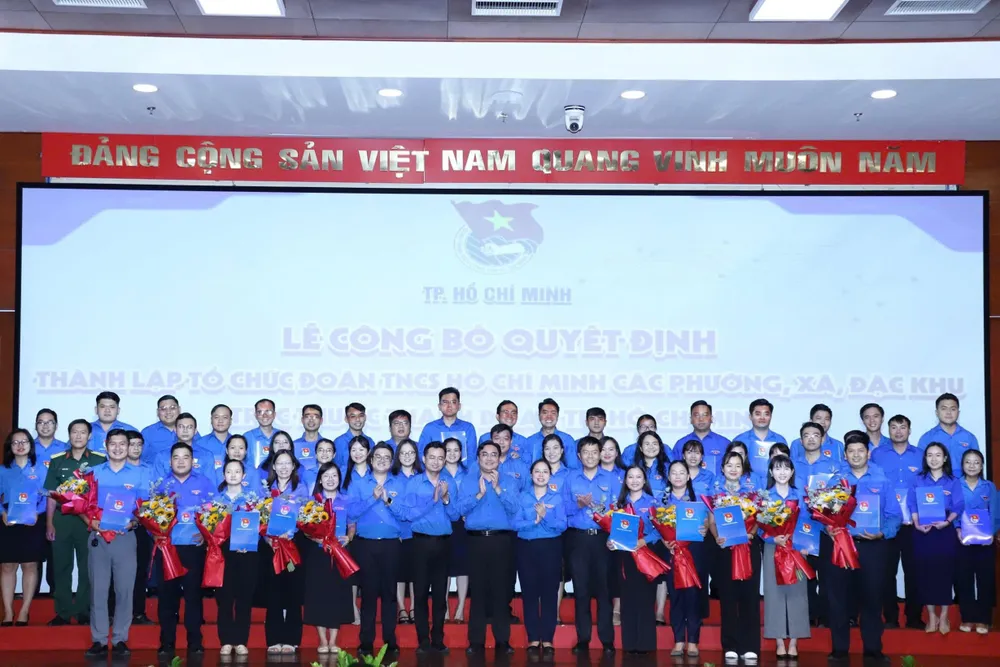 Ban chấp hành Thành đoàn TPHCM ra mắt tại hội nghị