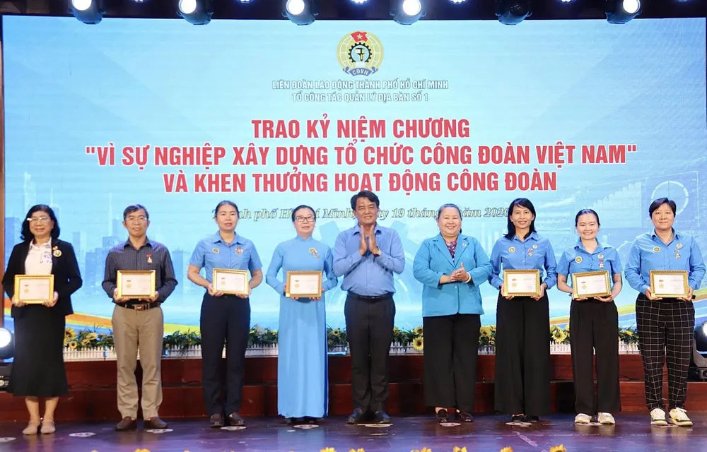 HInh Tuyết.jpg