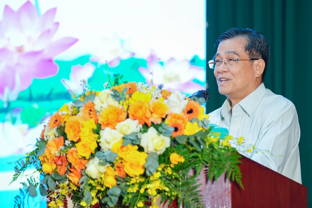 gap-mat-can-bo-huu-tri-quang-duc-tuyen.jpg
