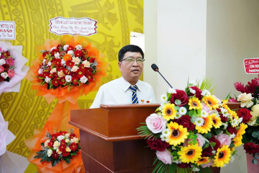luat-gia Vu-Quoc-Toan-chi-hoi-truong-chi-hoi-luat-gia-phuong-tay-thanh.jpg