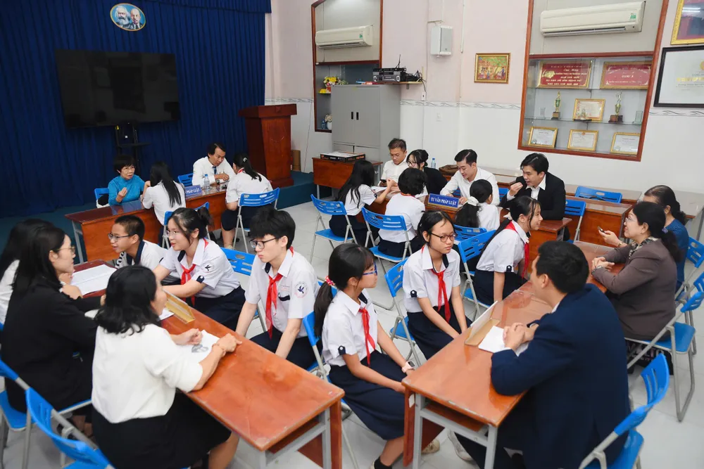 học sinh- tuyên truyền- pháp luật- không gian mạng- háo hức (1).jpg