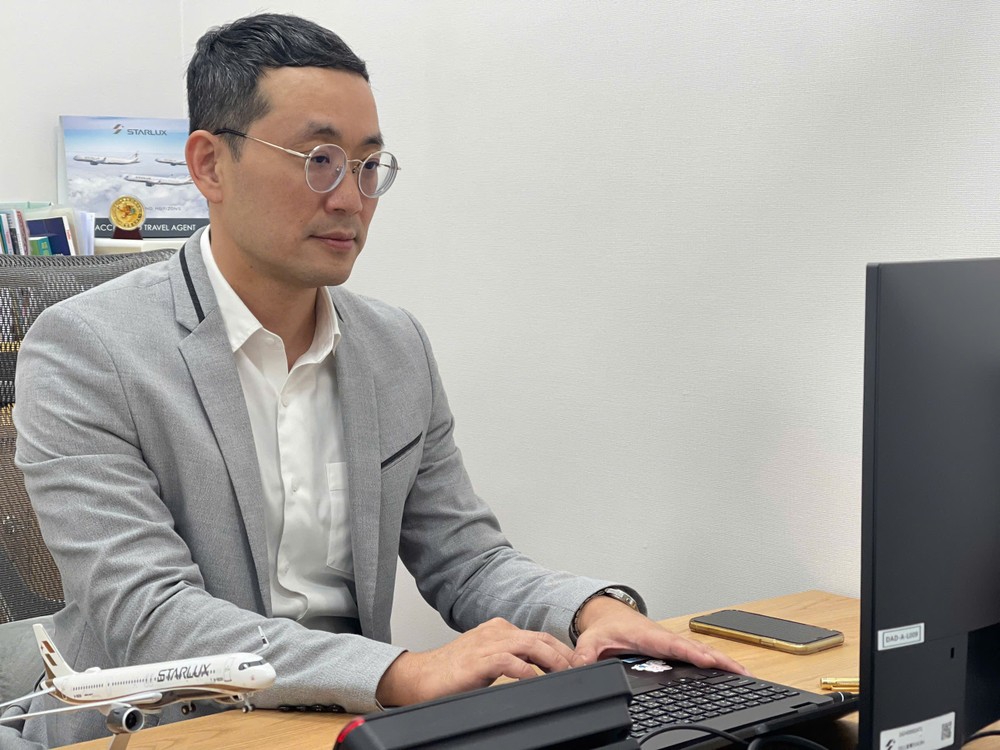 张为舜总经理。