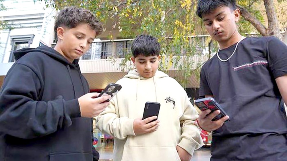 澳洲通过禁 16 岁以下人士用社媒