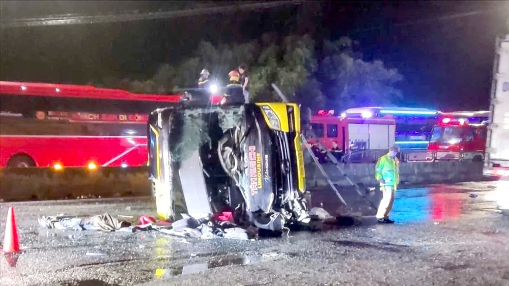 克服富安省严重交通事故后果