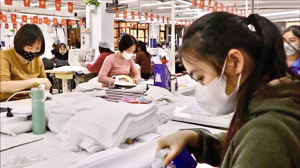 10号制衣总公司力争完成两位数的增长目标。