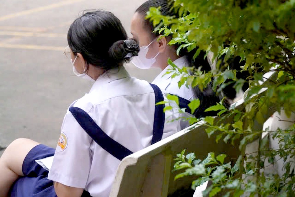 父母对儿童身体和人格形成的角色非常重要。