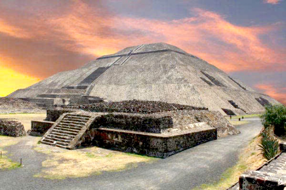 墨西哥城太阳月亮金字塔。