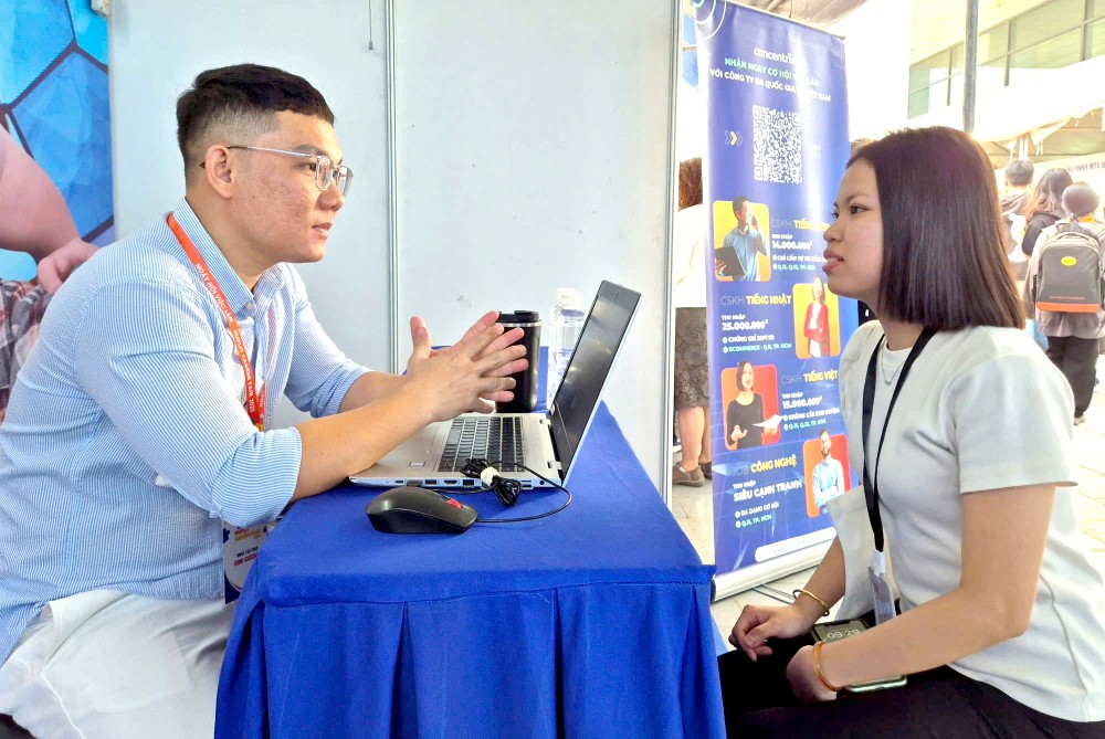 专家们介绍，如果具备生活技能，应聘者被录用的机会将更高。