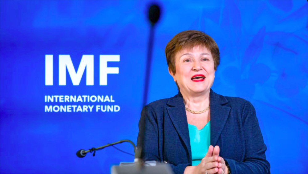 IMF 总裁称世界经济面临“重大考验”