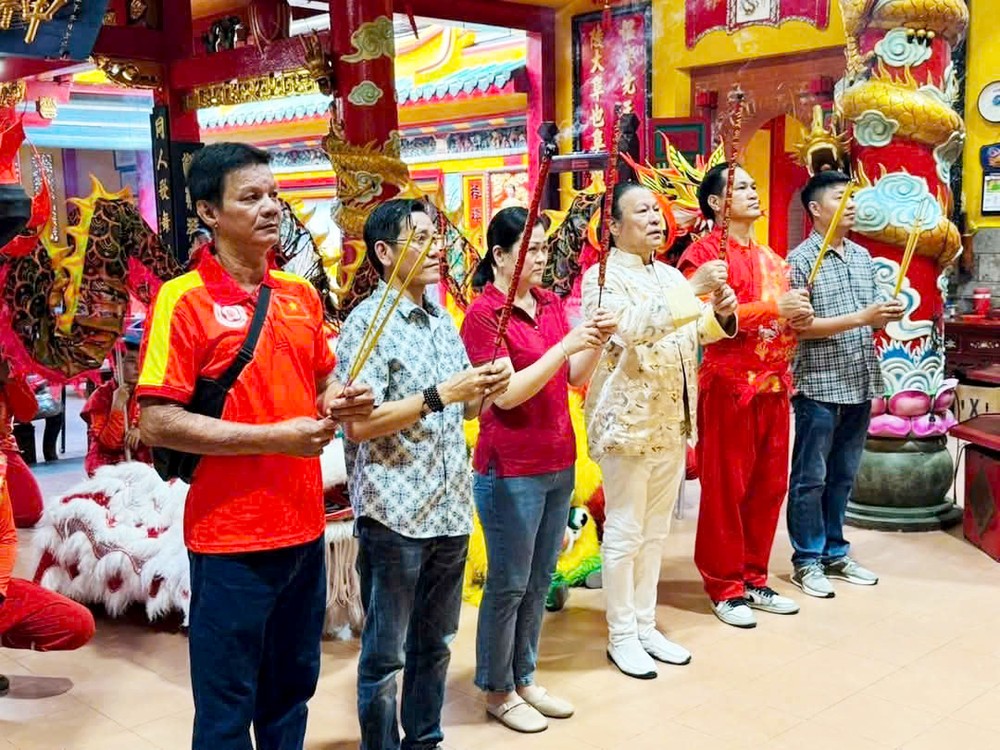 仁义堂参加全国第一届强队龙狮锦标赛