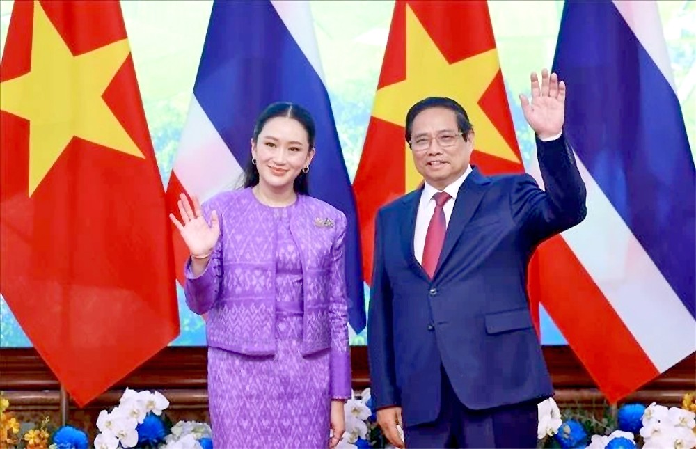 越南与泰国发表关于将双边关系提升至全面战略伙伴的联合声明