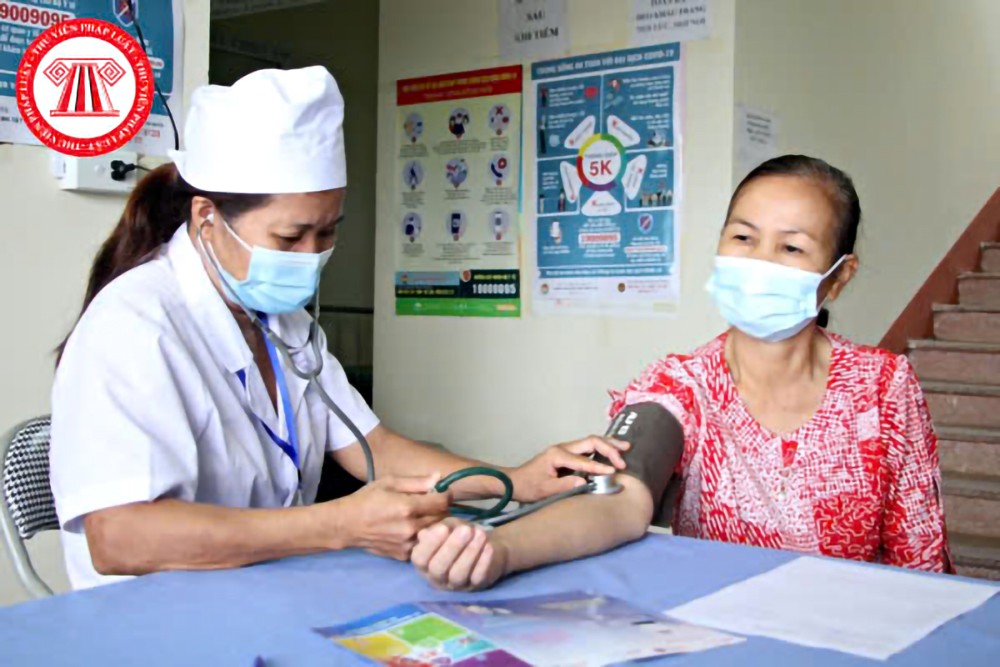 2030年，全部长者都可持医保卡去求诊。