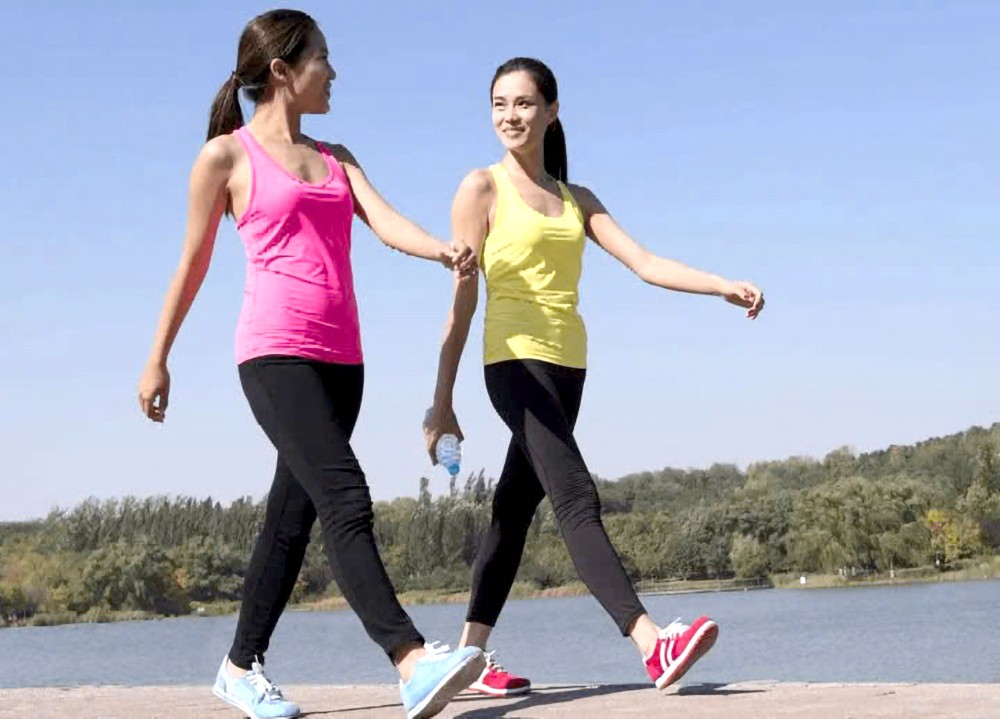 适度运动有益脊柱健康。