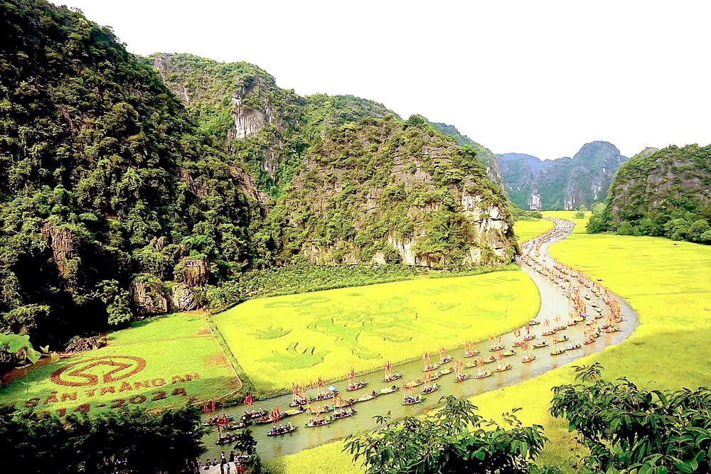 宁平省以众多得天独厚的自然美景而闻名。