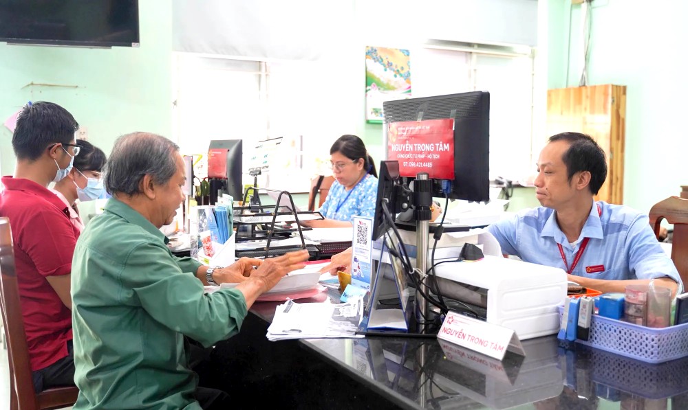 12-6 z6689813290057_d43b88d549d8a2dd006c7256876990fa.jpg