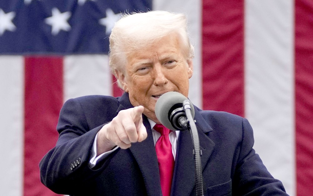 特朗普将在“两周内”决定是否对伊朗动武