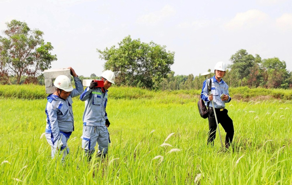 古芝县人委会领导表示，将力争在今年6月融资逾4万3000亿元用于胡志明市-沐牌高速公路项目补偿。