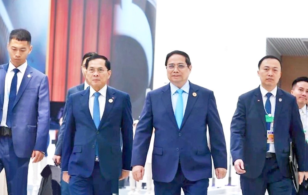 越南政府总理范明政一行出席世界经济论坛（WEF）第16届新领军者年会。