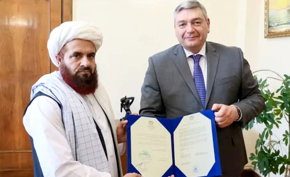 俄正式承认阿富汗临时政府