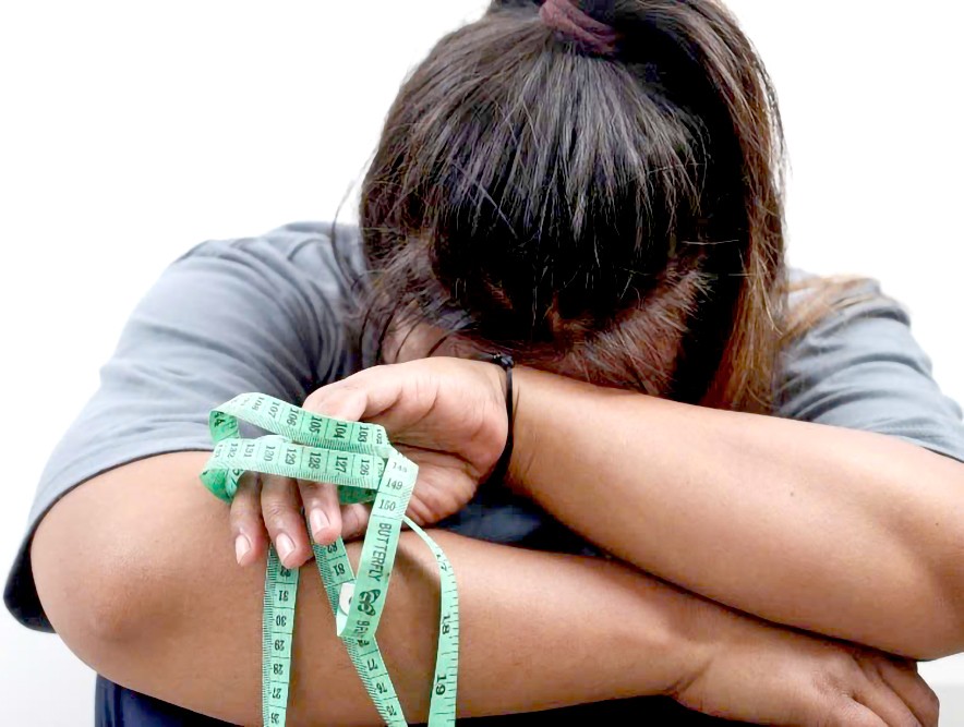 减肥不当会伤身。