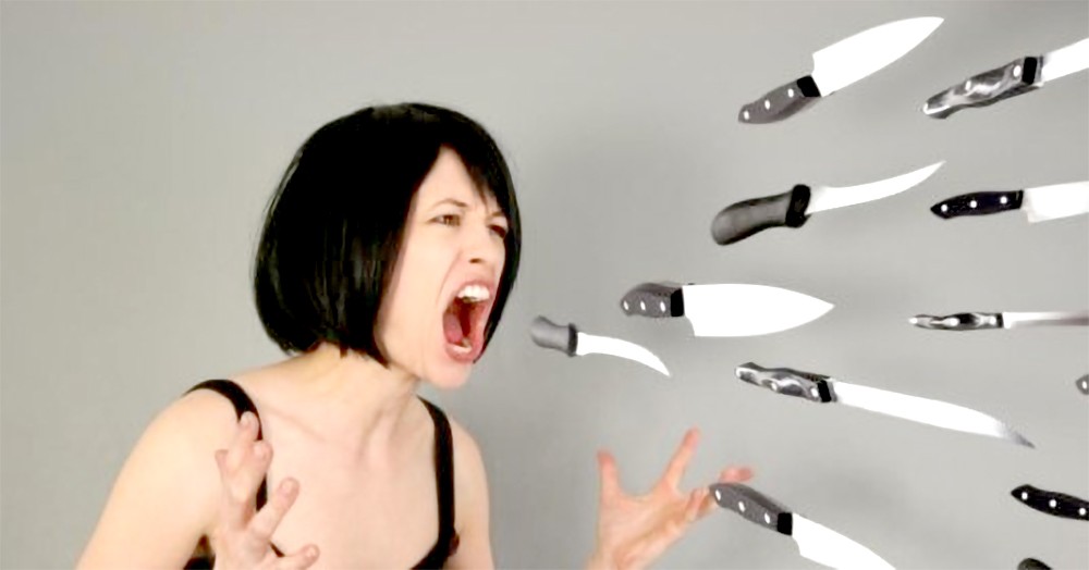 言语是一把“无形刀”