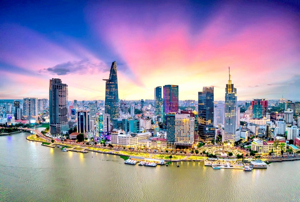 本市可望发展成为具有国际地位的特大城市。