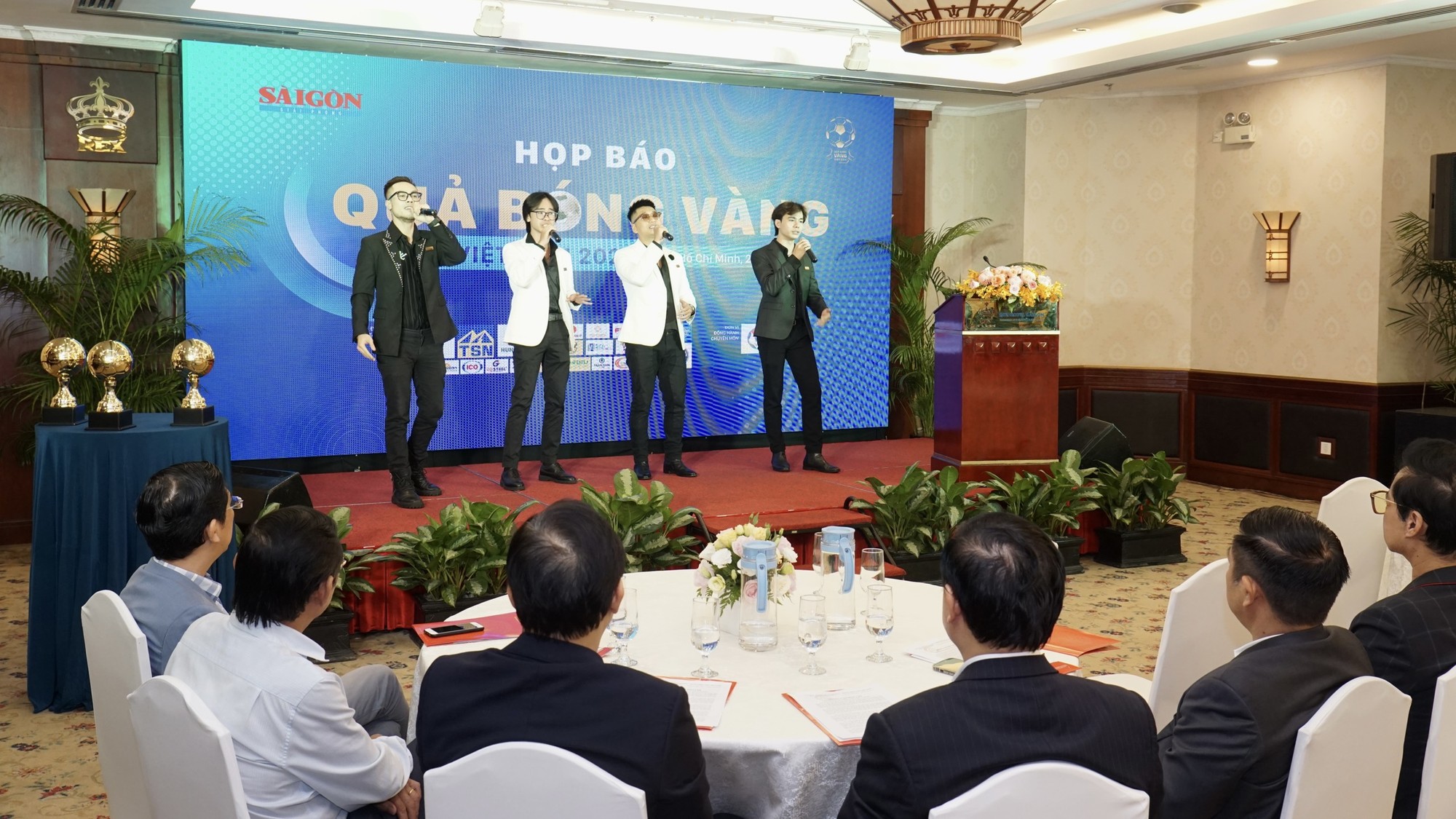 Giải thưởng Quả bóng vàng Việt Nam 2022: Các hạng mục “vắng mặt” năm ngoái được bổ sung trở lại ảnh 11 Giải thưởng Quả bóng vàng Việt Nam 2022: Các hạng mục “vắng mặt” năm ngoái được bổ sung trở lại ảnh 11