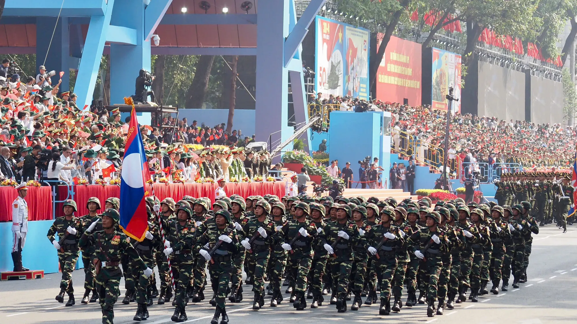Lao2.jpg