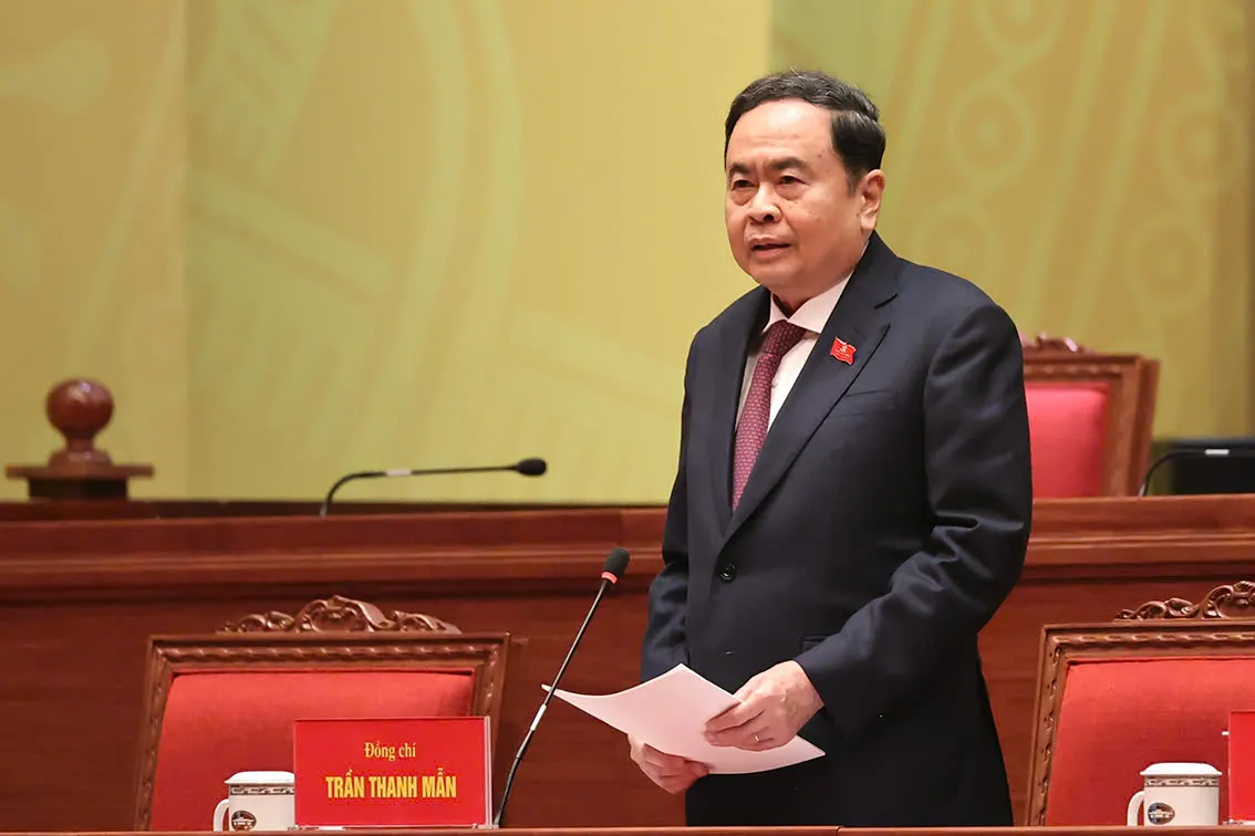 Đồng chí Trần Thanh Mẫn, Ủy viên Bộ Chính trị, Chủ tịch Quốc hội nước Cộng hòa xã hội chủ nghĩa Việt Nam điều hành phiên họp trù bị. Ảnh: QUANG PHÚC MẪN .jpeg