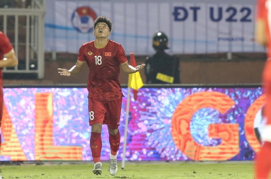 Đức Chinh ghi bàn, U22 Việt Nam hòa tẻ nhạt U22 UAE ảnh 1