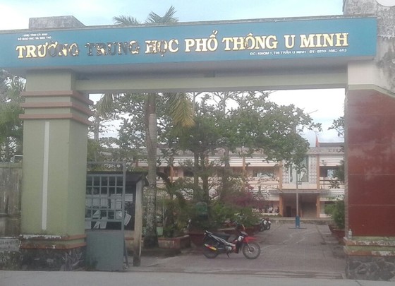 Cà Mau: Kỷ luật Phó hiệu trưởng đánh nhau với nhân viên y tế của trường ảnh 1