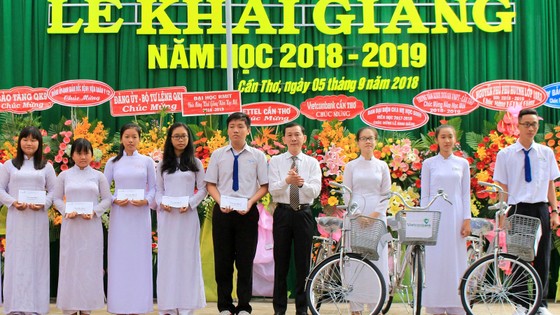 Gần 23,4 triệu học sinh, sinh viên chính thức bước vào năm học mới ảnh 11