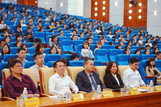 Phát động cuộc thi 'Tài năng thương mại điện tử xuyên biên giới Việt Nam 2019' ảnh 1