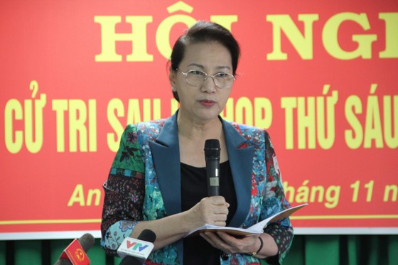 Cử tri kiến nghị đừng để “luật pháp trên trời mà cuộc đời ở dưới đất” ảnh 2