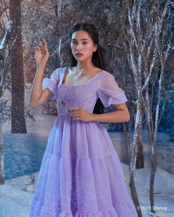 Hoa hậu Tiểu Vy gia nhập “nhà Chuột Disney" ảnh 2