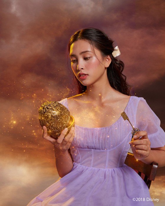 Hoa hậu Tiểu Vy gia nhập “nhà Chuột Disney" ảnh 1