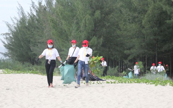 800 người tham gia “Giải cứu đại dương” tại Đà Nẵng ảnh 5