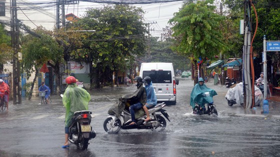 Gia tăng bão lũ về cuối năm ảnh 2